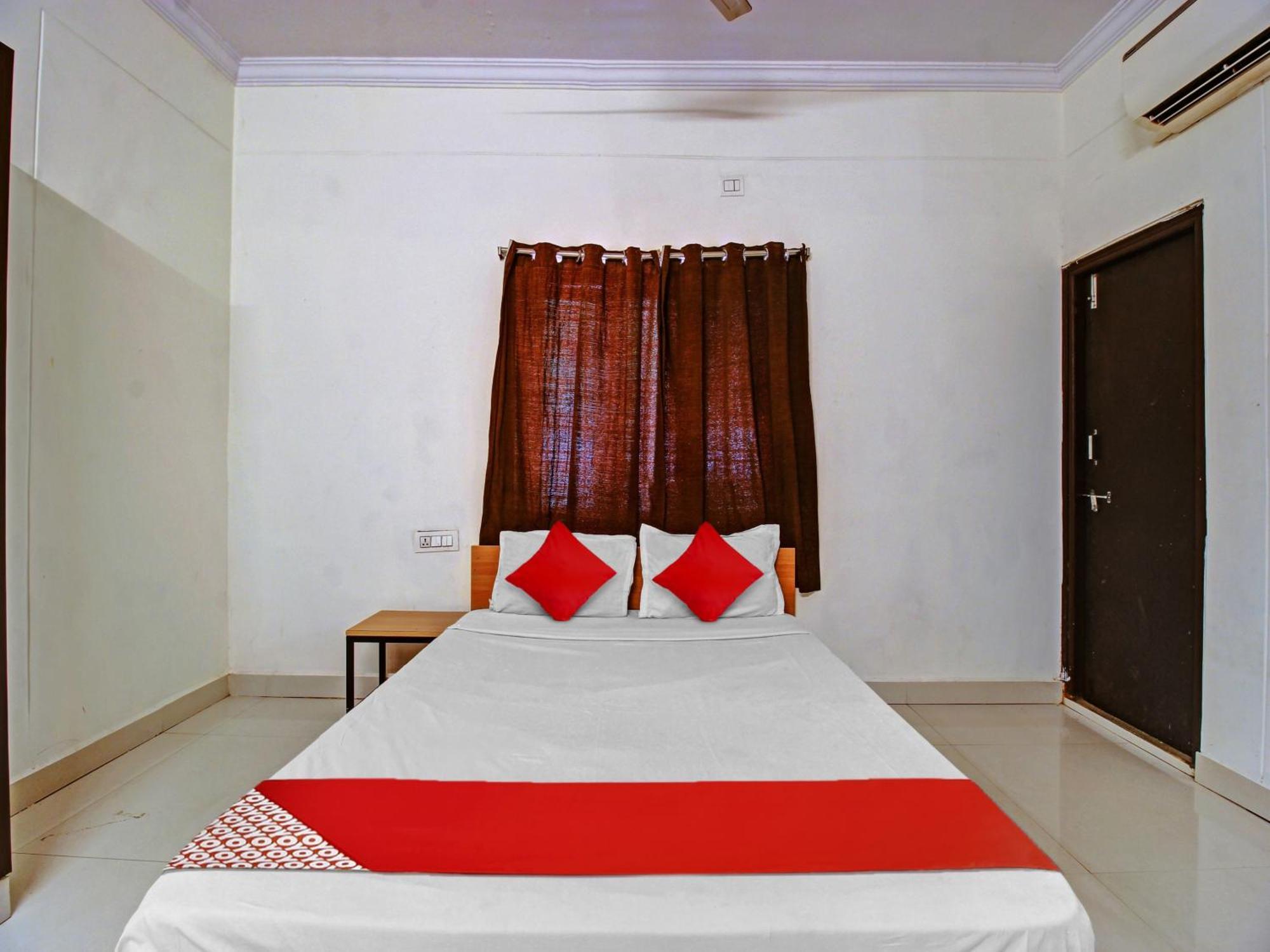 Hotel O Svr Silver Key Lingampalli Экстерьер фото