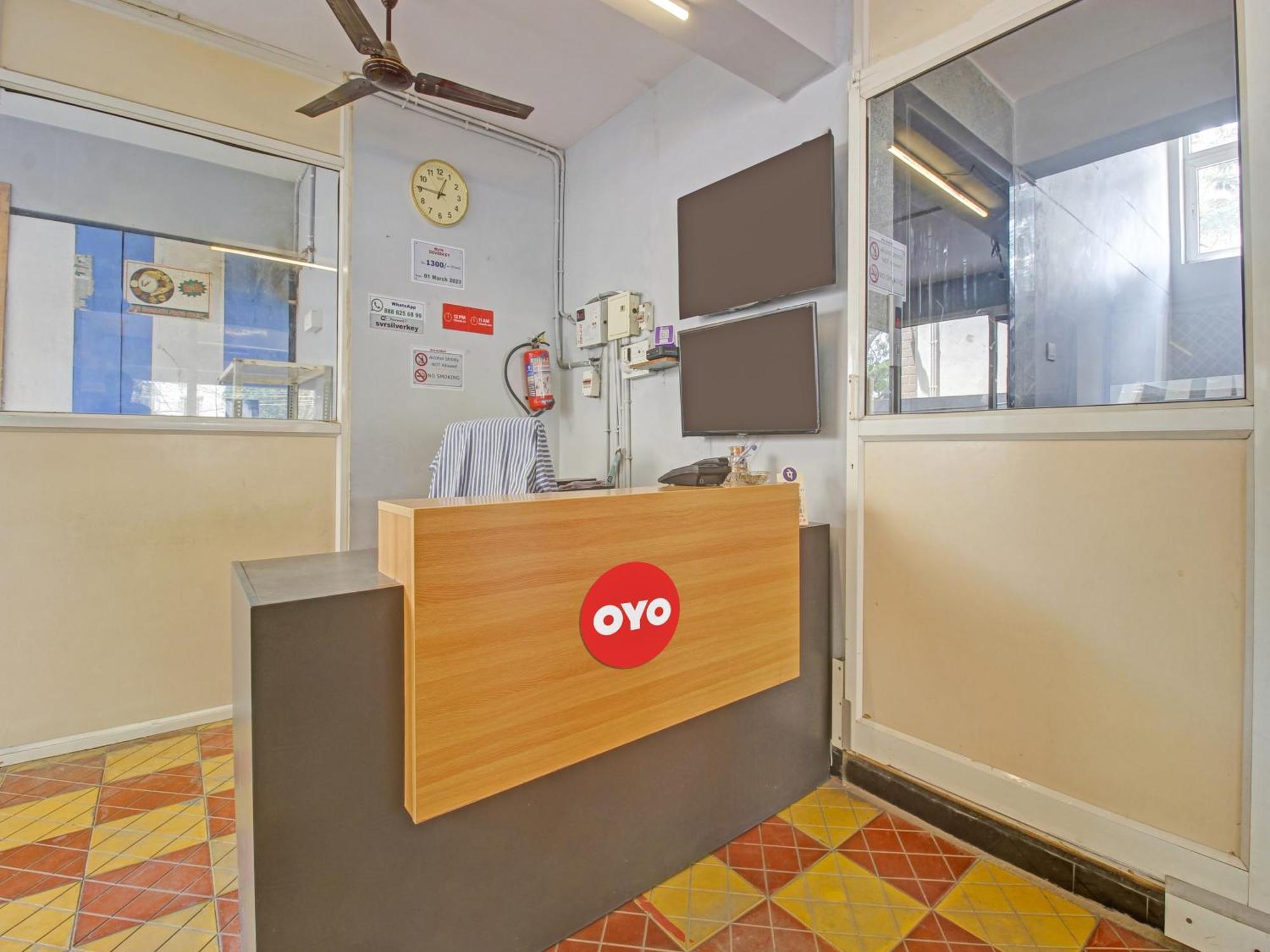 Hotel O Svr Silver Key Lingampalli Экстерьер фото
