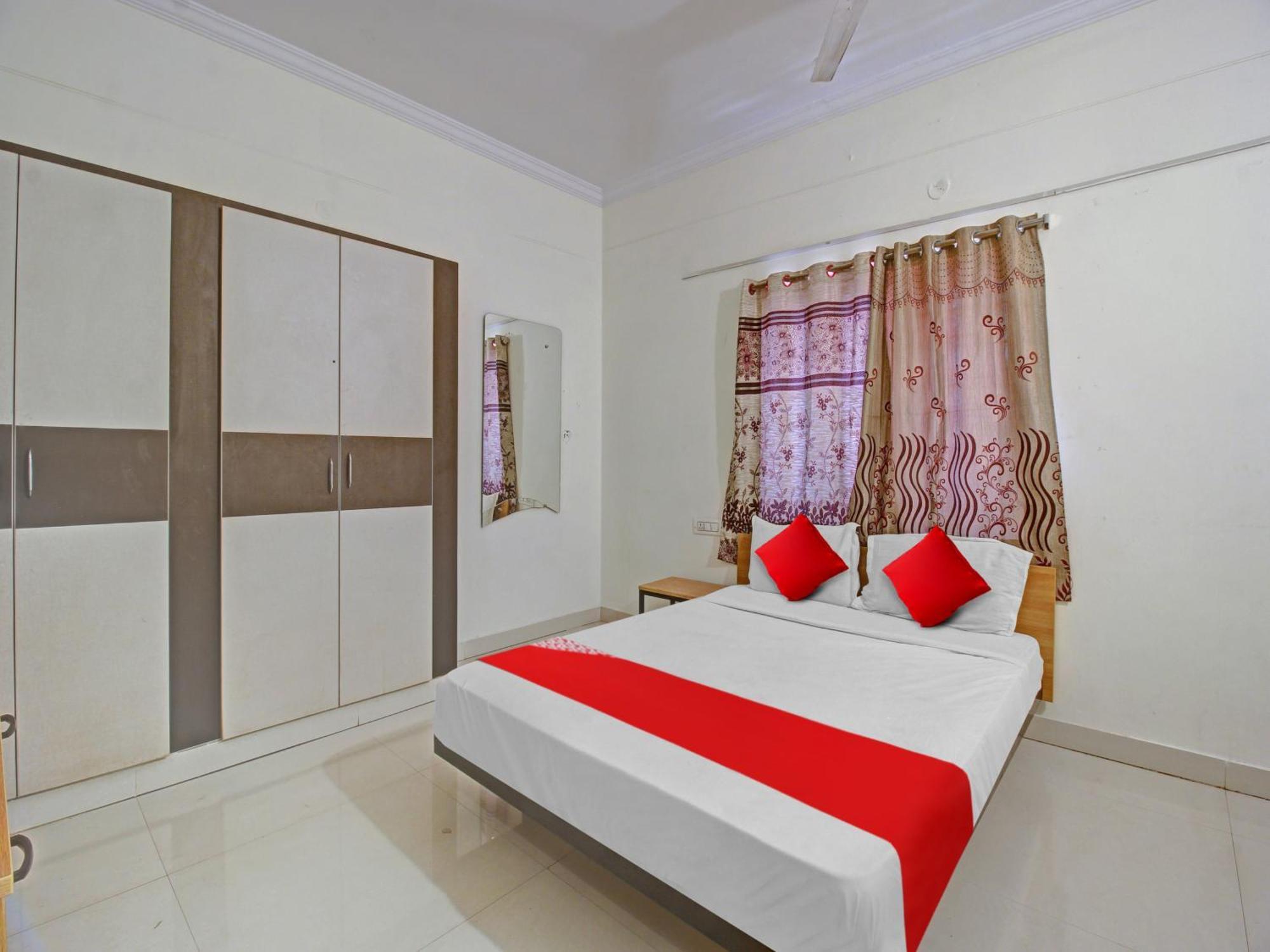 Hotel O Svr Silver Key Lingampalli Экстерьер фото