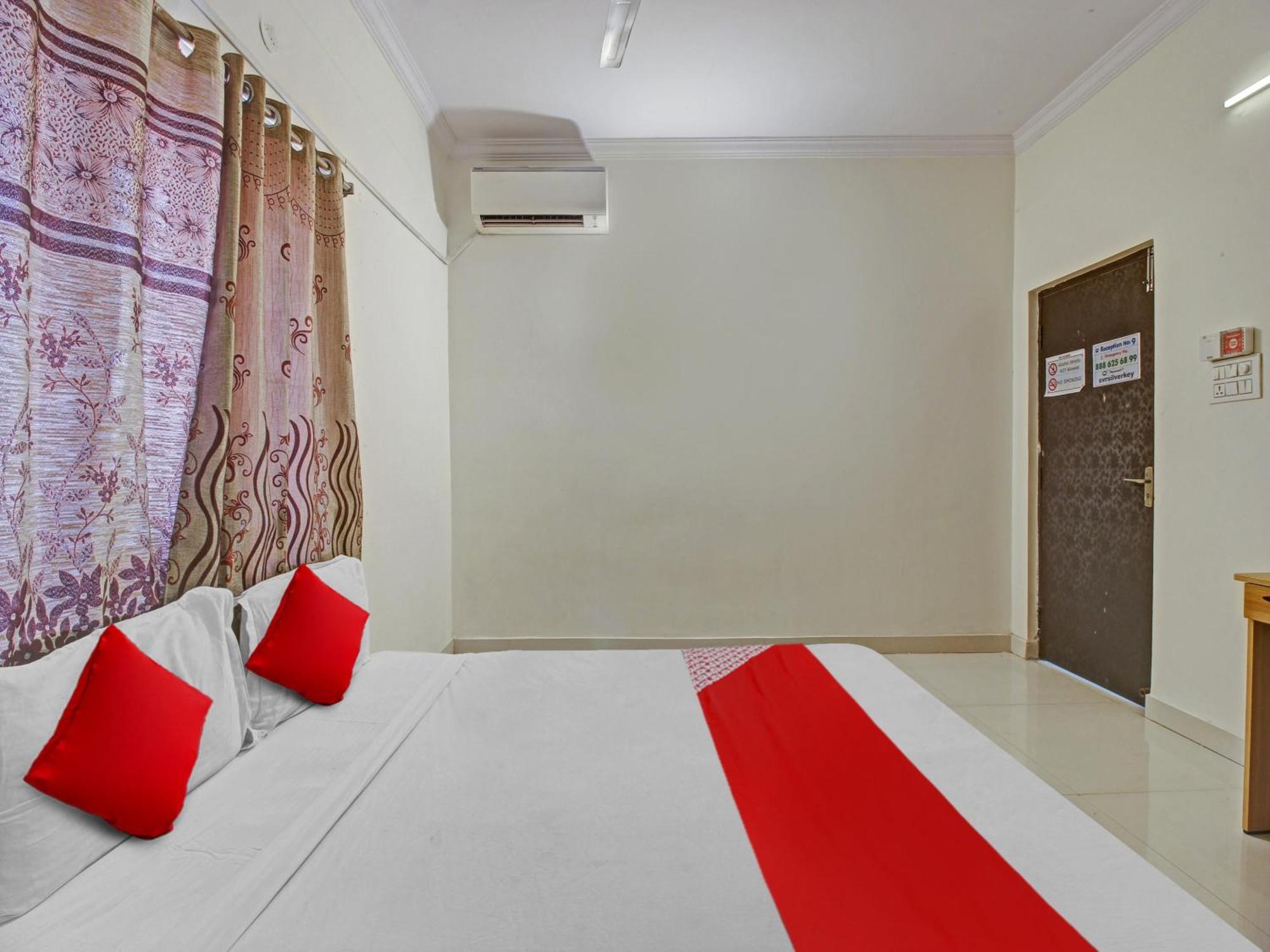 Hotel O Svr Silver Key Lingampalli Экстерьер фото